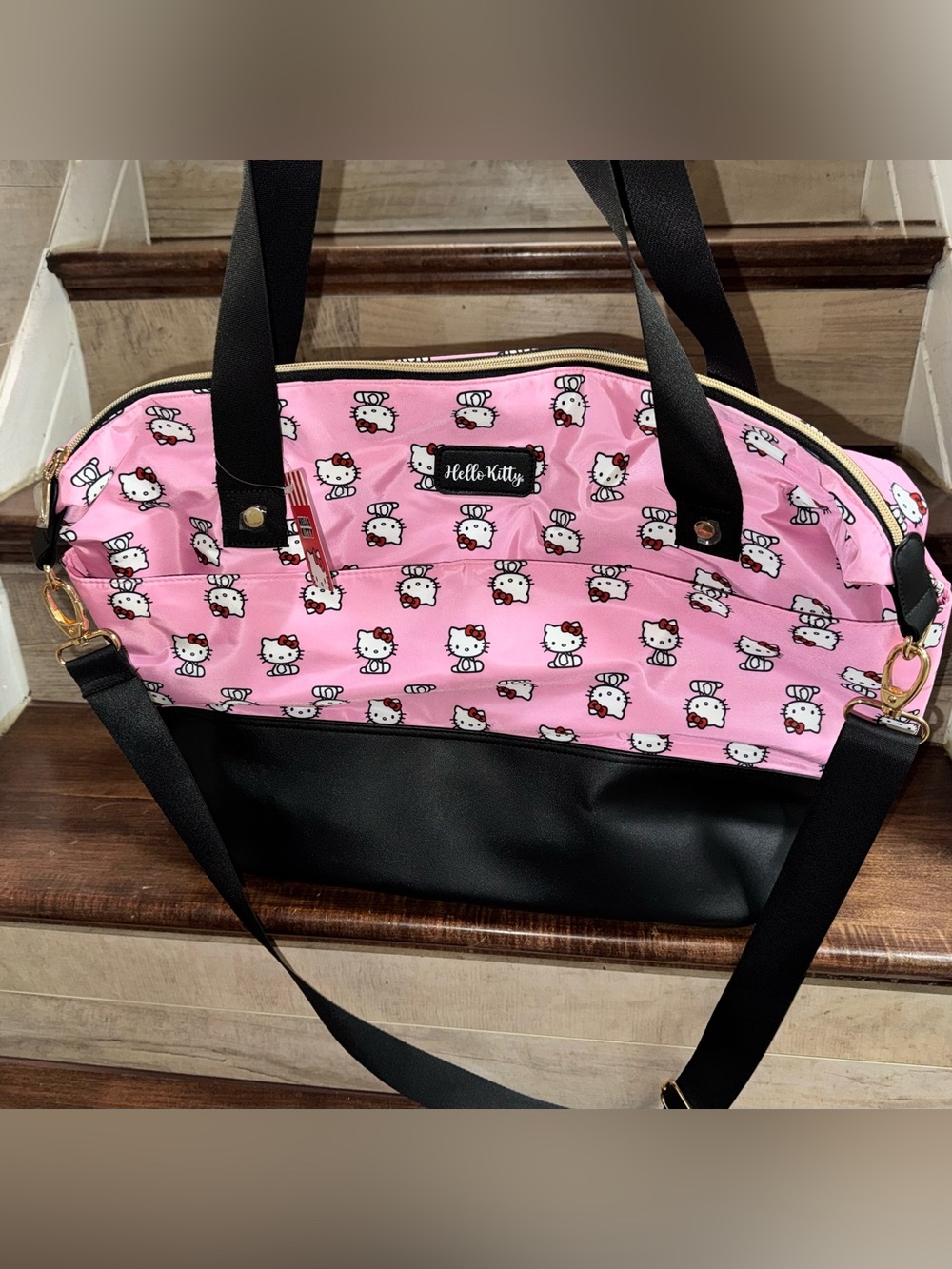 Cute 🥰 Sanrio Hello Kitty Pink Duffel Bag Carry On Overnight Travel Pink Tote 👜